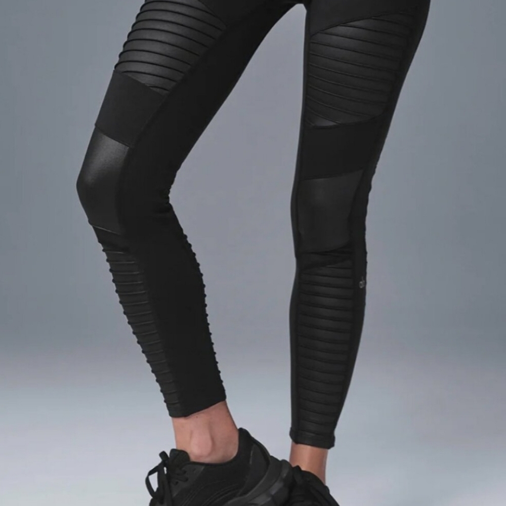 Alo Yoga High Waist Moto Legging - Picture 2 of 7